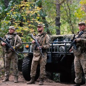 23 ОМБр дякує учням Новогуйвинського ліцею імені Сергія Процика 23 ОМБр дякує учням Новогуйвинського ліцею імені Сергія Процика