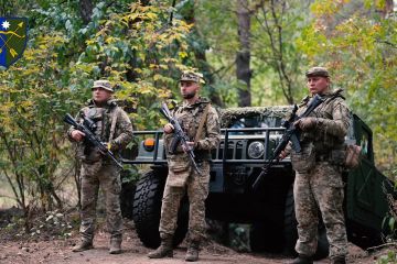 23 ОМБр дякує учням Новогуйвинського ліцею імені Сергія Процика 23 ОМБр дякує учням Новогуйвинського ліцею імені Сергія Процика