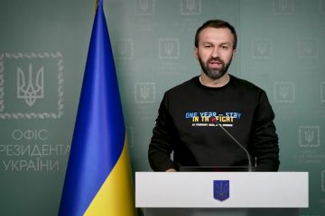 Брифінг Сергія Лещенка – радника керівника Офісу Президента України Брифінг Сергія Лещенка – радника керівника Офісу Президента України