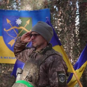 Нагородження воїнів 23 ОМБр до Дня автомобіліста і дорожника Нагородження воїнів 23 ОМБр до Дня автомобіліста і дорожника