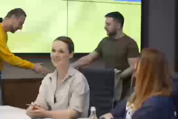 Російське вторгнення в Україну : Президент України Володимир Зеленський поспілкувався з представниками польських ЗМІ. Російське вторгнення в Україну : Президент України Володимир Зеленський поспілкувався з представниками польських ЗМІ.