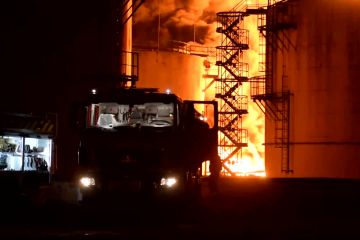 Ліквідовано пожежу на нафтобазі у Рівненській області Ліквідовано пожежу на нафтобазі у Рівненській області