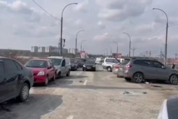 м. Ірпінь, Київська область.  "Це було зелене, молодіжне передмістя Києва, поки туди не прийшов «рускій мір». Зараз місто під контролем ЗСУ. Повертатися туди поки не можна, в кращому випадку - через місяць" м. Ірпінь, Київська область.  "Це було зелене, молодіжне передмістя Києва, поки туди не прийшов «рускій мір». Зараз місто під контролем ЗСУ. Повертатися туди поки не можна, в кращому випадку - через місяць"