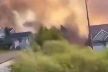 Найбільша евакуація населення в історії Канади Найбільша евакуація населення в історії Канади